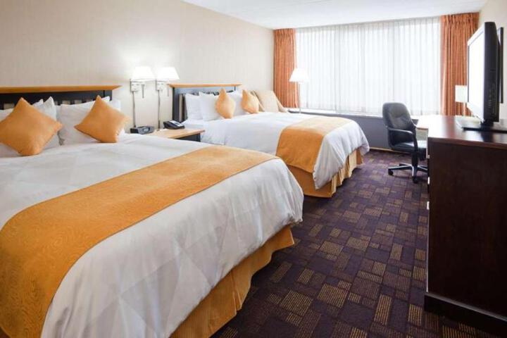 Radisson Hotel Milwaukee West