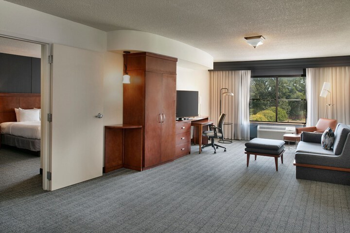Courtyard by Marriott Collierville