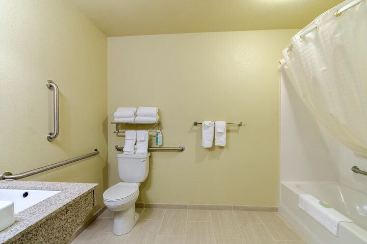 Room 18 of 53