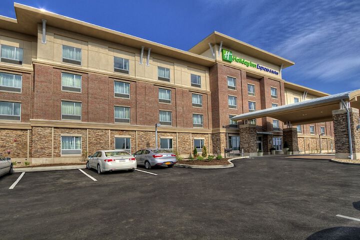 Holiday Inn Express & Suites Pittsburgh SW - Southpointe by IHG