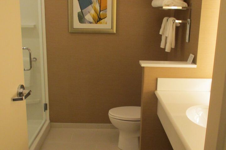 Room 21 of 31