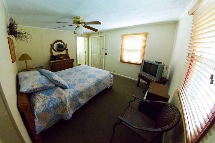 Oak Park Inn