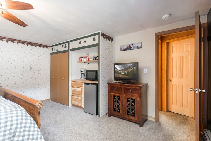 Room 72 of 120