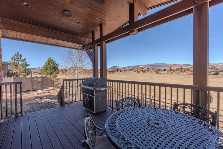 Cougar Ridge Resort