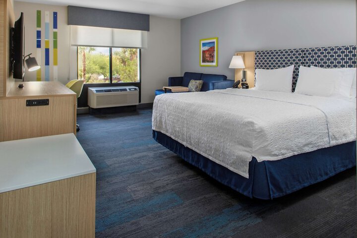 Room 20 of 36