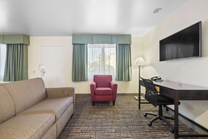 Room 15 of 60