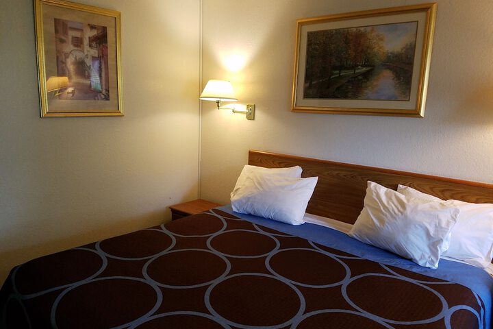 Auburn Inn