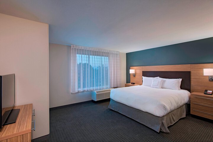 Room 12 of 22