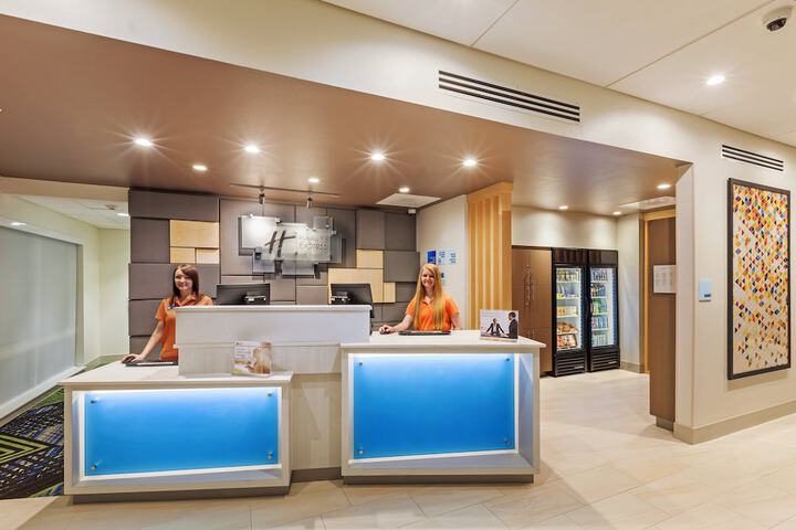 Hotel 4 of 34