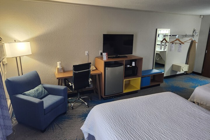 Room 38 of 49