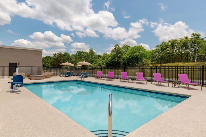 Pool 12 of 83