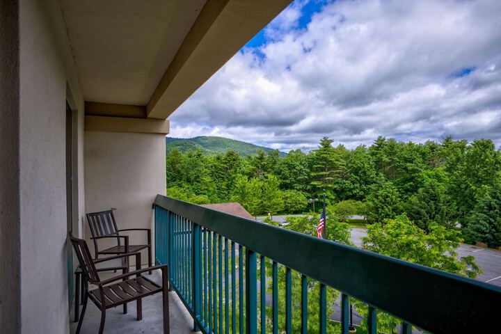 Hampton Inn & Suites Lake George
