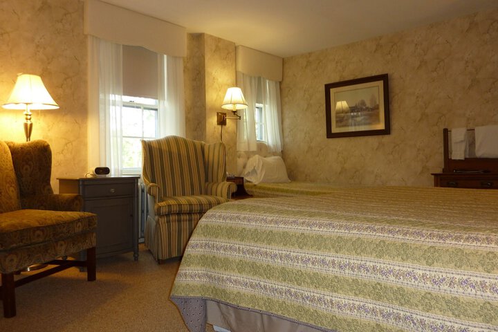 Room 47 of 104