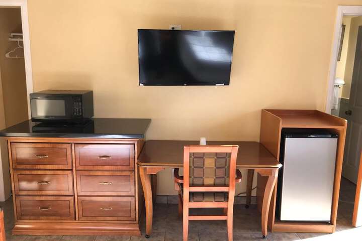 Room 19 of 60
