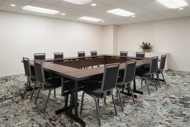 DoubleTree by Hilton Virginia Beach