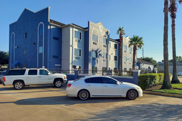 Hotel 3 of 58