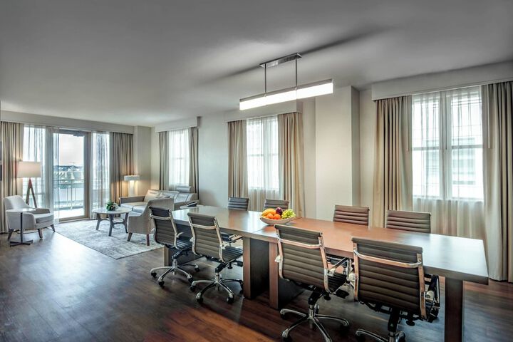 Room 16 of 25