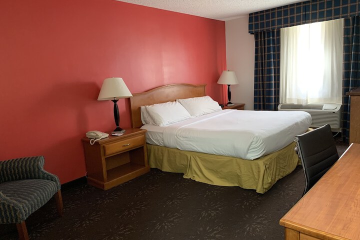 Room 19 of 39