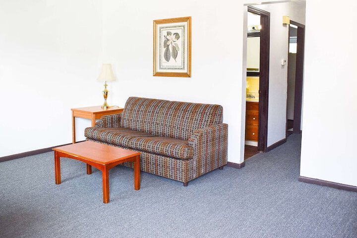 Room 18 of 35