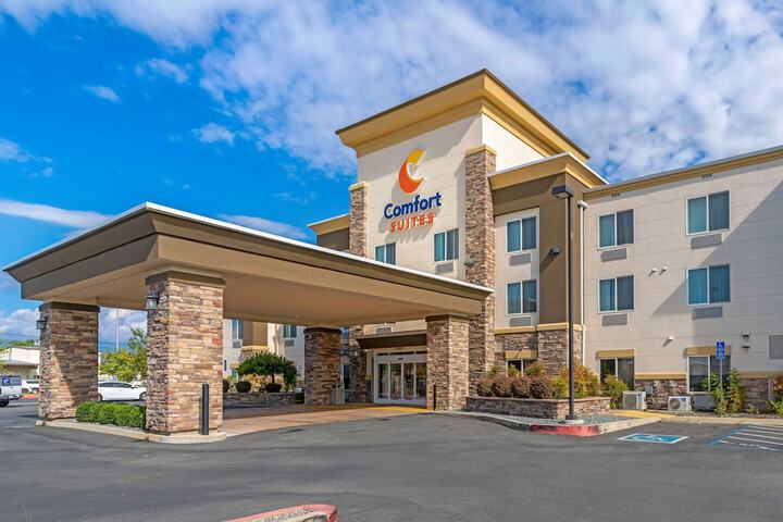 Hotel 2 of 37