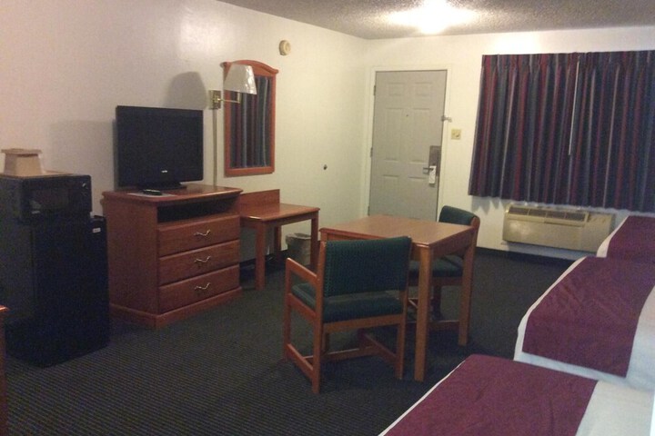 Room 26 of 47