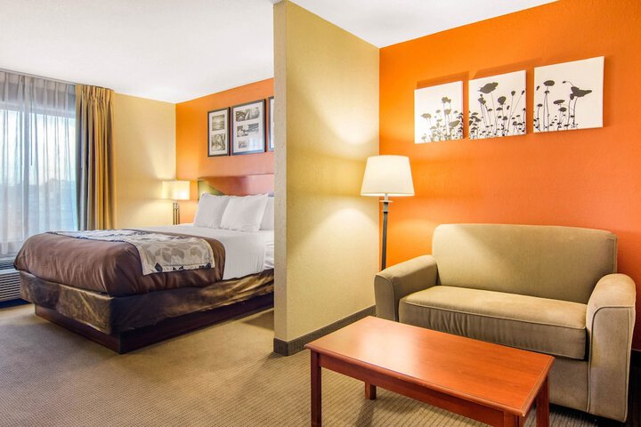 Room 15 of 30