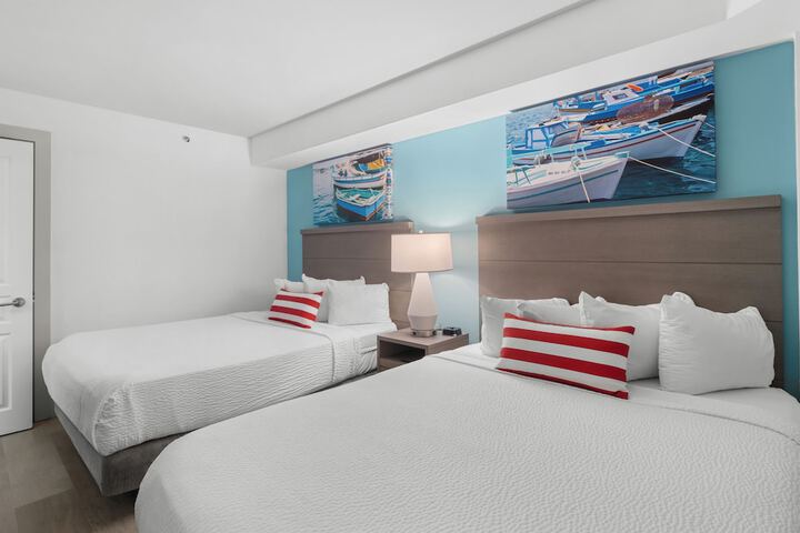 Room 83 of 273