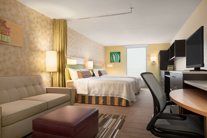 Room 15 of 37