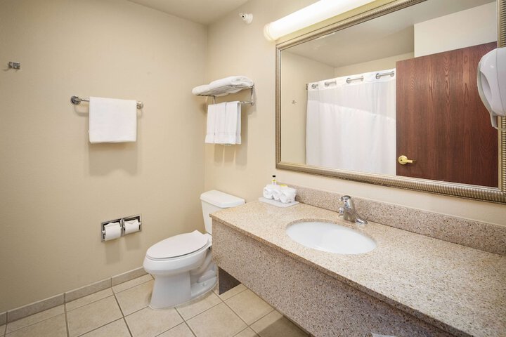 Room 13 of 24