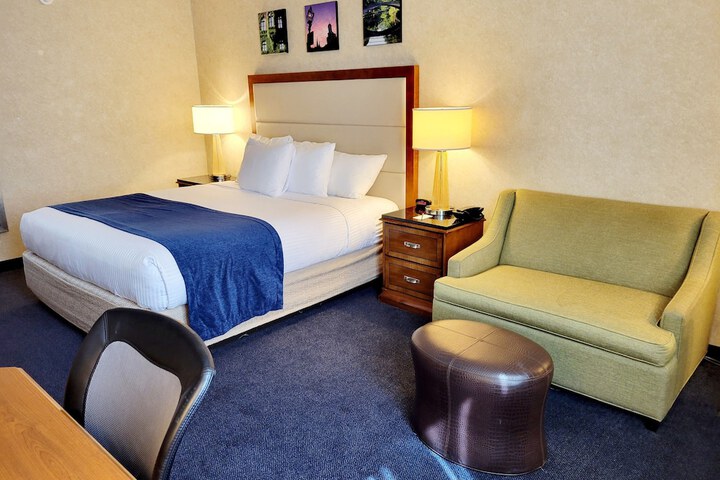 Room 19 of 40