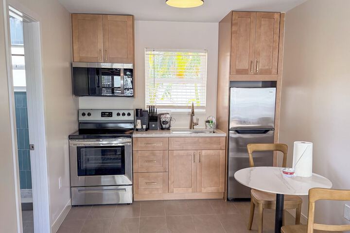 Marco Island Lakeside Inn