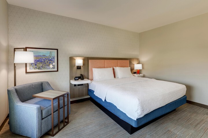 Hampton Inn & Suites Weatherford