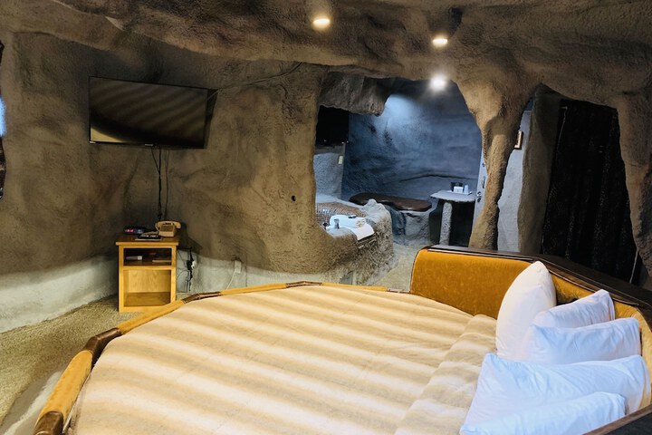 Room 55 of 334