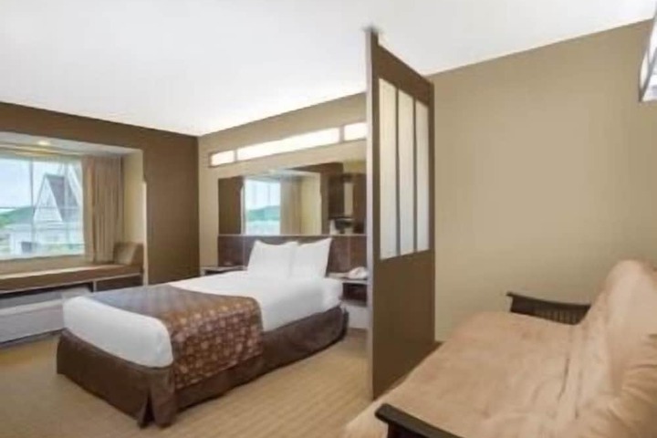 Room 7 of 23