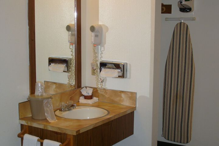 Shanico Inn