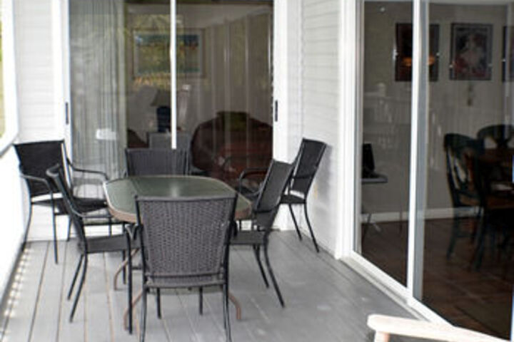Heron Haus by RedAwning