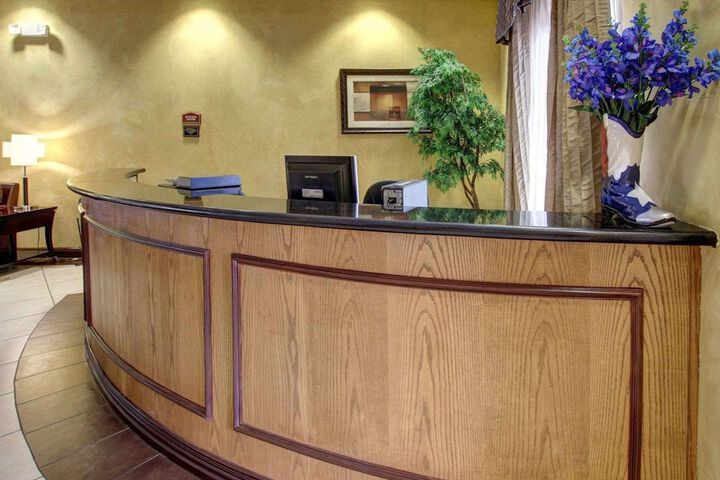 Comfort Inn & Suites Alvarado
