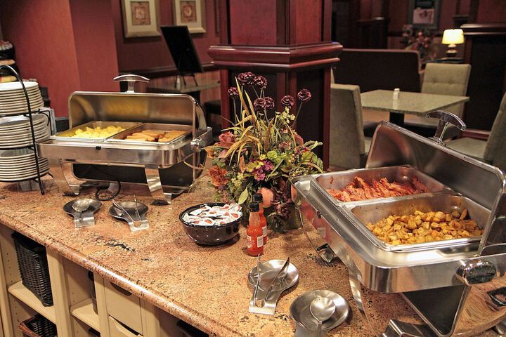 Dining 69 of 81