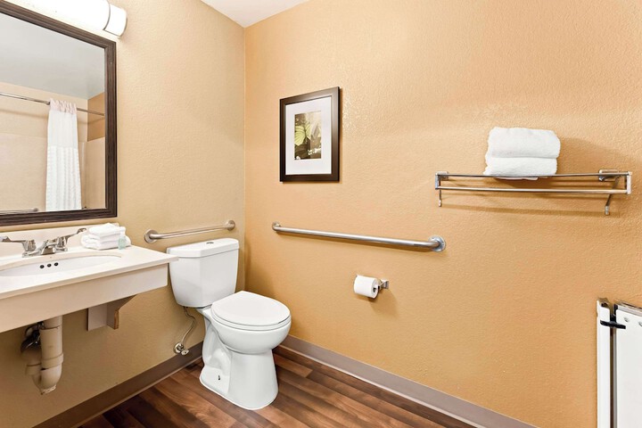Room 20 of 24