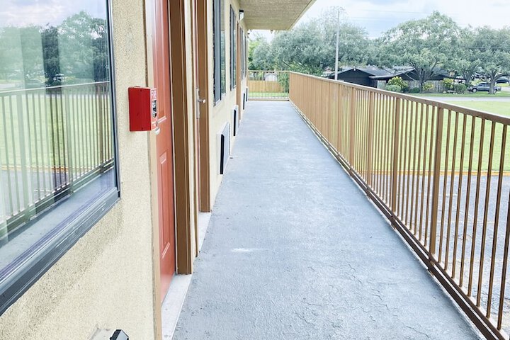 Hotel 5 of 25
