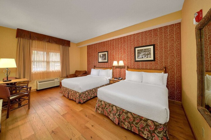 Room 14 of 32
