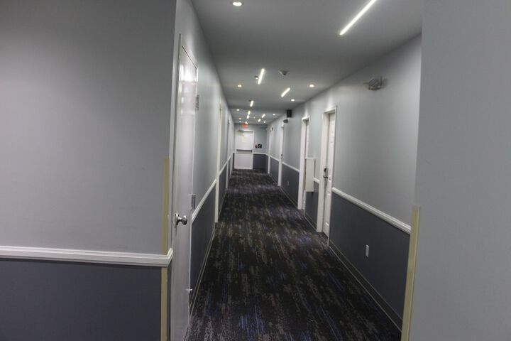 Ballroom/Hall 25 of 31
