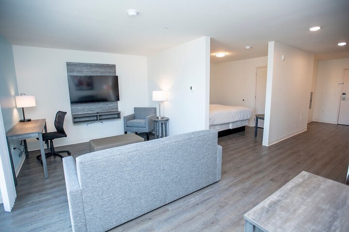 Room 11 of 22