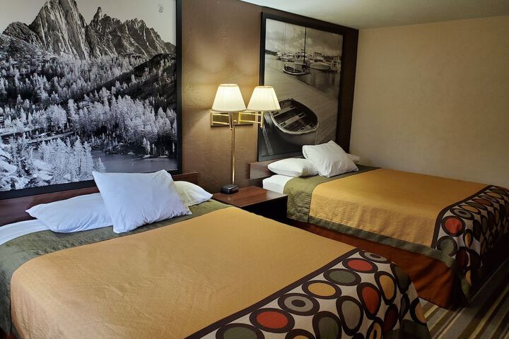 Room 18 of 46