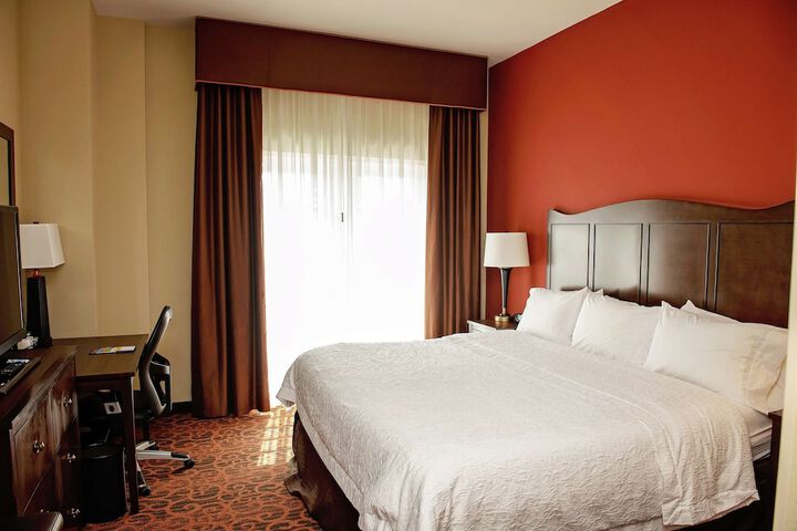 Hampton Inn & Suites Bradenton Downtown Historic District