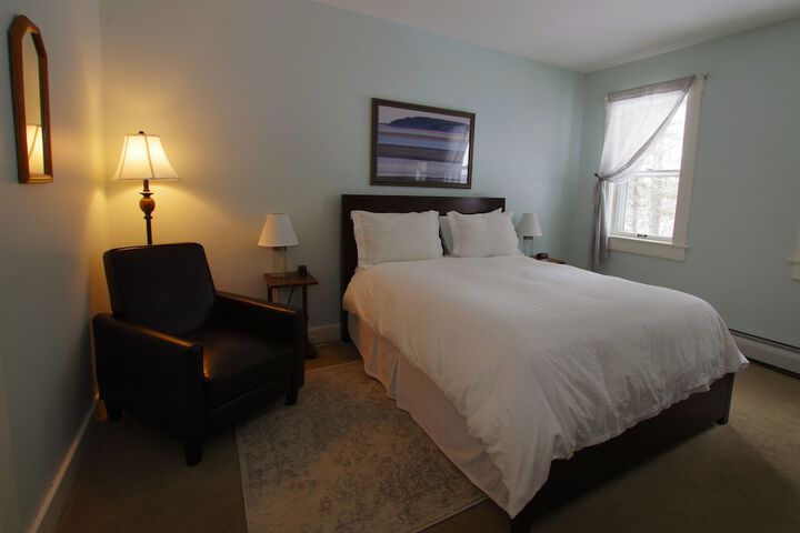 Room 43 of 59