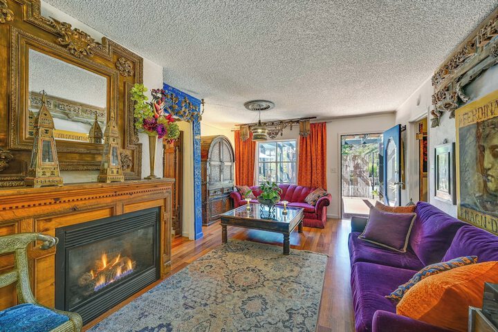 Bohemian Wonderland: Benicia Bungalow w / Pergola!