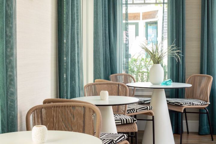 The Sydney The Edgartown Collection