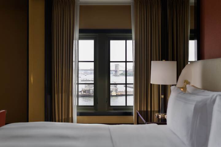 Room 92 of 121