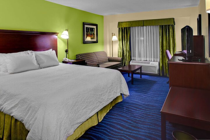 Room 16 of 36